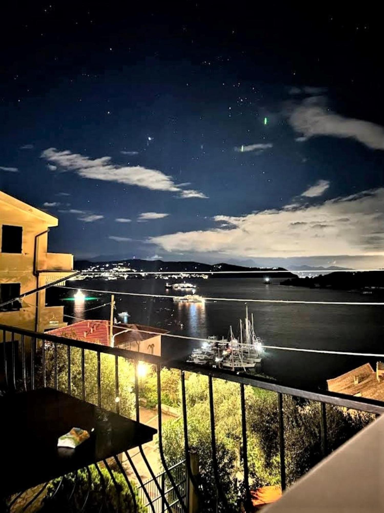 Anima Di Mare Apartment Портовенере Екстериор снимка